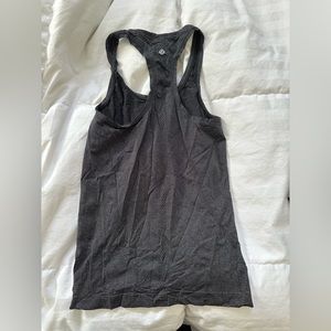 Lululemon workout top